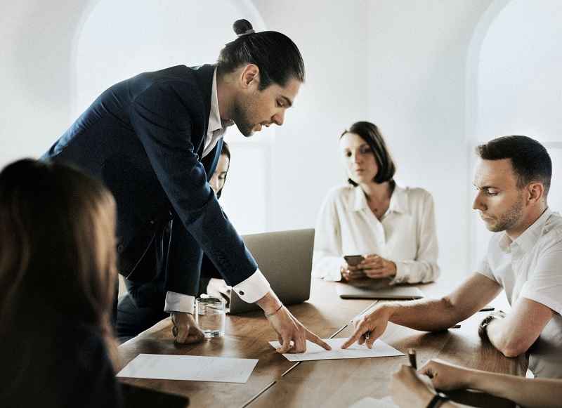 1_11zon (32) موضوع فعالیت شرکتها